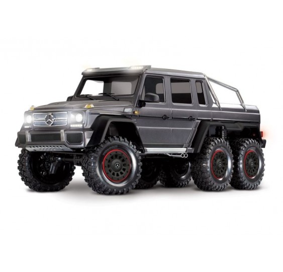 TRAXXAS TRX-6 MB G63 AMG 6X6 SREBRNI 1/10 CRAWLER RTR BRUSHED, Z LED LUČJO,BATERIJO IN POLNILCEM